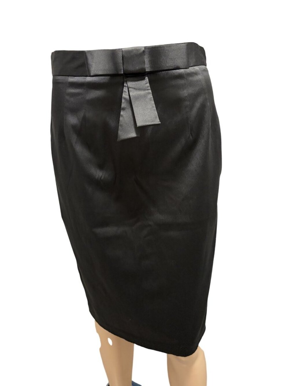 Flirtations Above the Knee Black Satin Skirt Size Medium